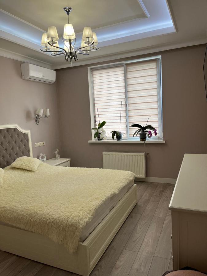 Apartament In The Center Of Chişinǎu Buitenkant foto