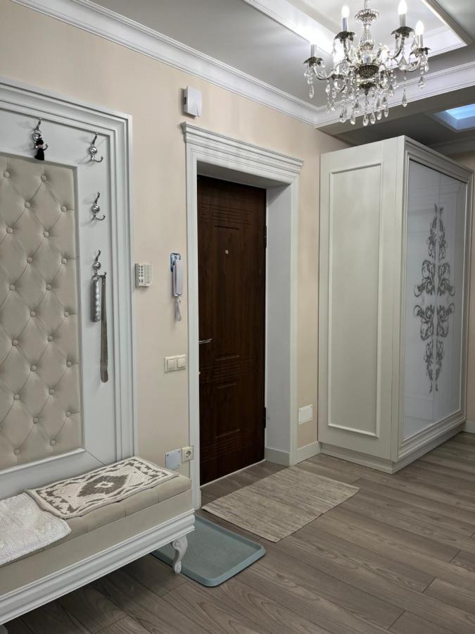 Apartament In The Center Of Chişinǎu Buitenkant foto
